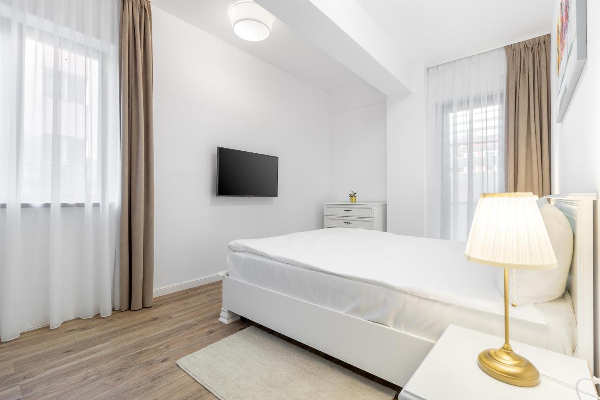 Crisana Flats Appartement Oradea Buitenkant foto